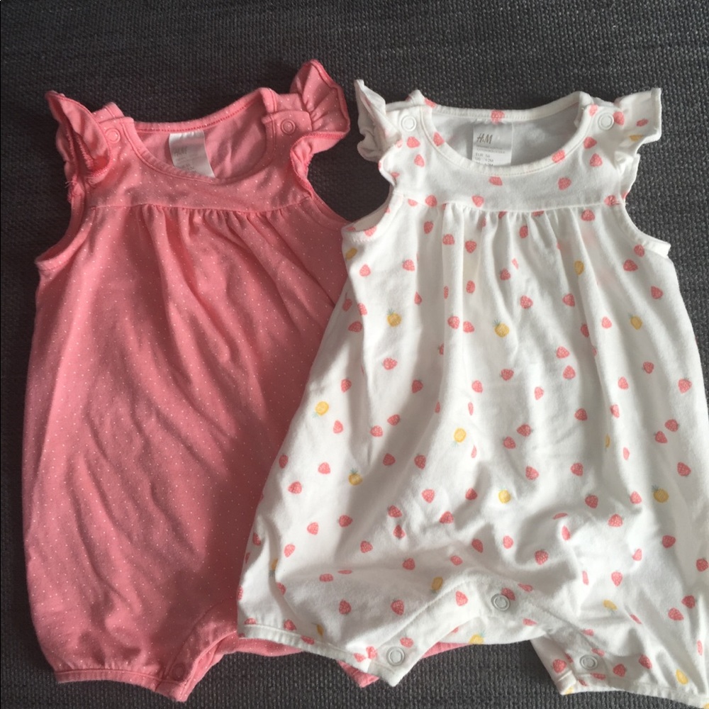Bundle of 2 baby girl rompers